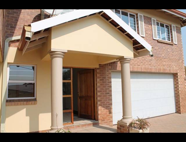 4 BEDROOM HOUSE FOR SALE IN KENSINGTON